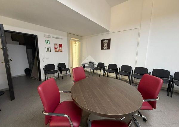 5 locali in affitto
