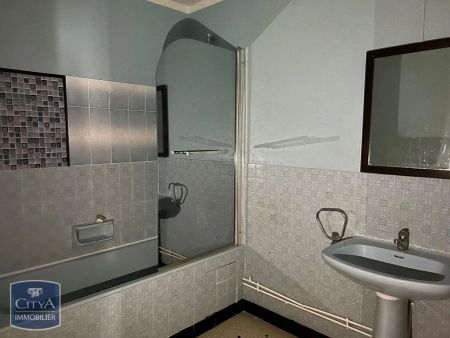 Appartement à louer 4 pièces 70m² - Photo 2