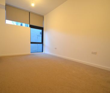 2 bedroom Ground floor flat to rent - Photo 5