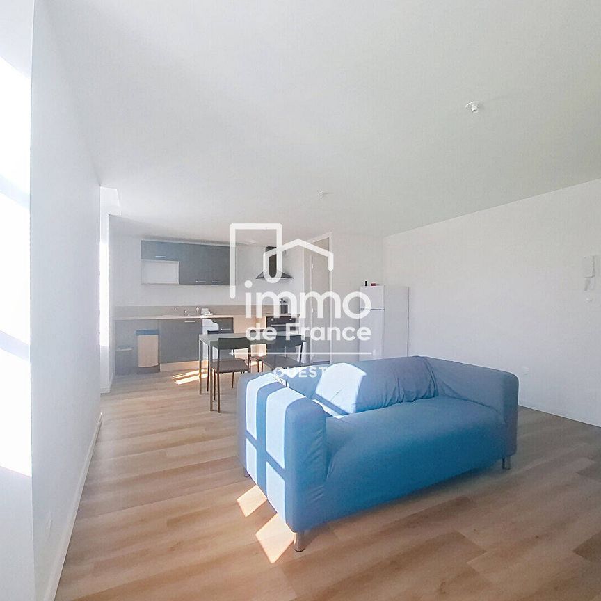 Location appartement 2 pièces 42 m² à Évron (53600) - Photo 1