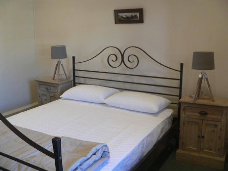 Wow! What a location and what a charming cottage, so close to everything! - Photo 4