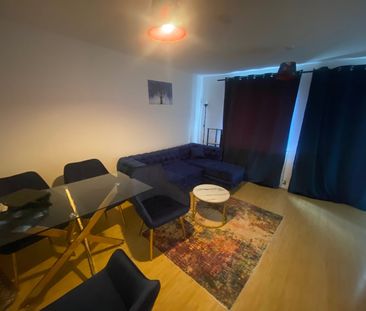 2 Bed Terraced House, Jade Close, E16 - Photo 1