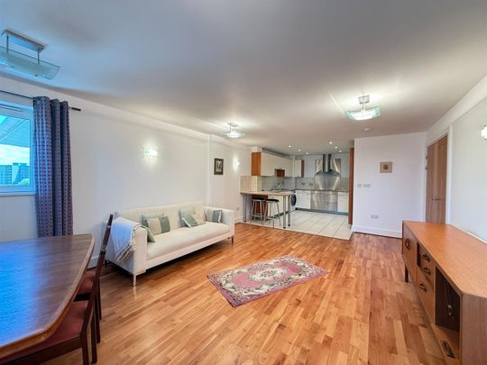 2 Bedroom Flat - Photo 1