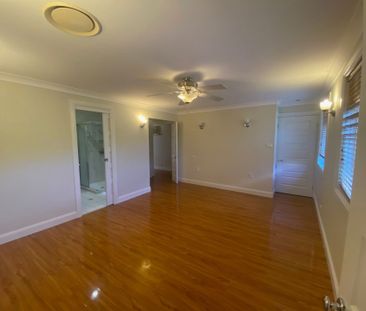 Spacious 4-Bedroom + Study Family Home for Rent – Wyoming, NSW - Photo 2