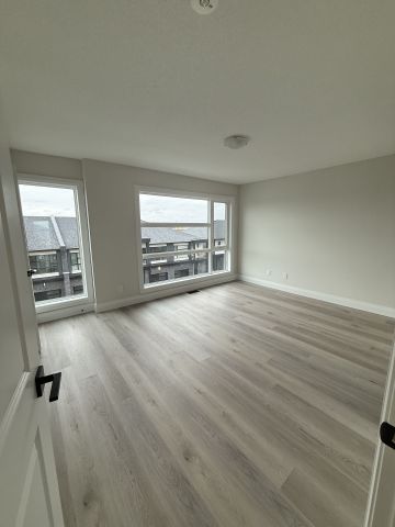 For Lease - 13 Keystone Trail, Welland, Ontario - Photo 5