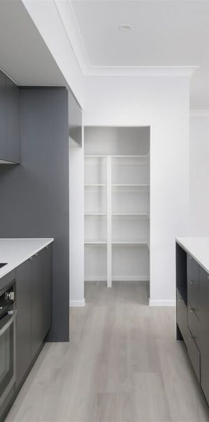 Beautiful Home for Rent in Greenbank! - Photo 1