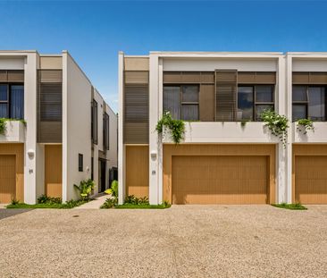 25/81 Salerno Street, Isle Of Capri QLD 4217 - Villa For Rent | Domain - Photo 3