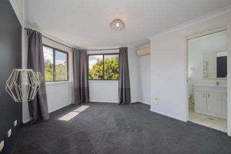 Tidy 2 Storey, 3 Bedroom Townhouse - Photo 3