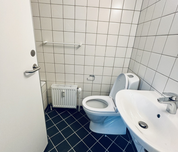 Værelse med eget bad/toilet og fælleskøkken - Photo 6