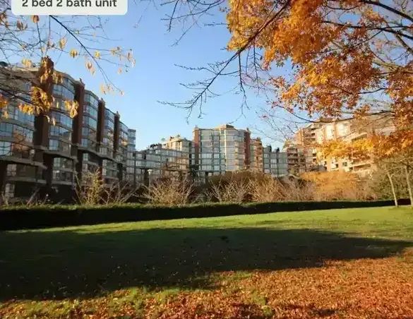 Huge 2 bed 2 bath, downtown by seawall & Granville Island. | 1470 Pennyfarthing Drive, Vancouver - Photo 1