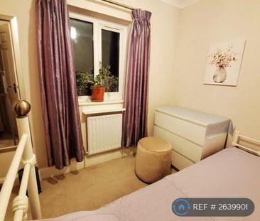 1 bedroom in a house share to rent - Photo 6