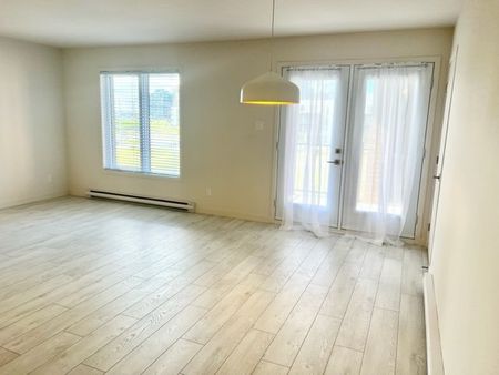 5805 Rue de Champagnier, Brossard, QC J4Z - Photo 2