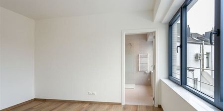 Appartement te huur in Antwerpen voor € 1.325 met 2 slaapkamers - Foto 5