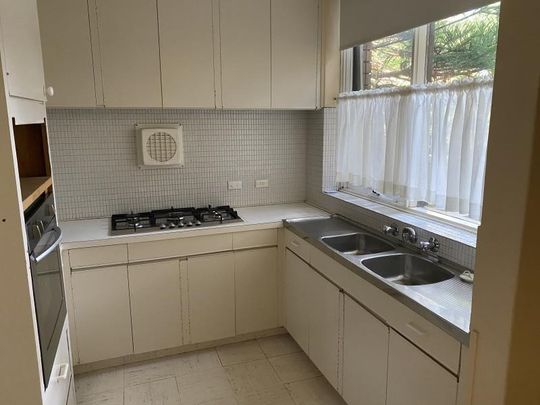 7/8 Mooltan Avenue, ST KILDA EAST - Photo 1