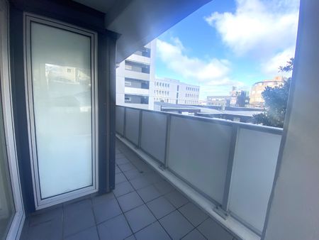 Central City Living! - Photo 4