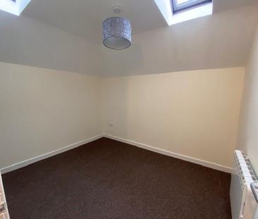 3 bedroom flat to rent - Photo 5