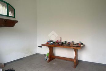 Casa indipendente in affitto