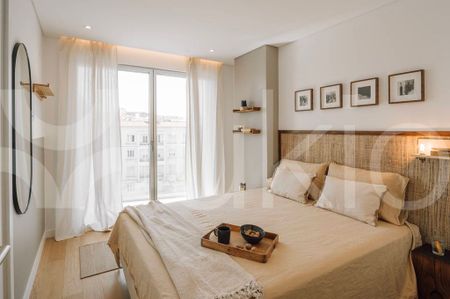 3 room luxury Apartment for rent in Lisbon, Portugal - Photo 2