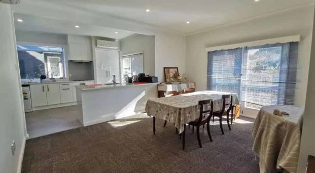 Fendalton, 6+ bedrooms - Photo 1