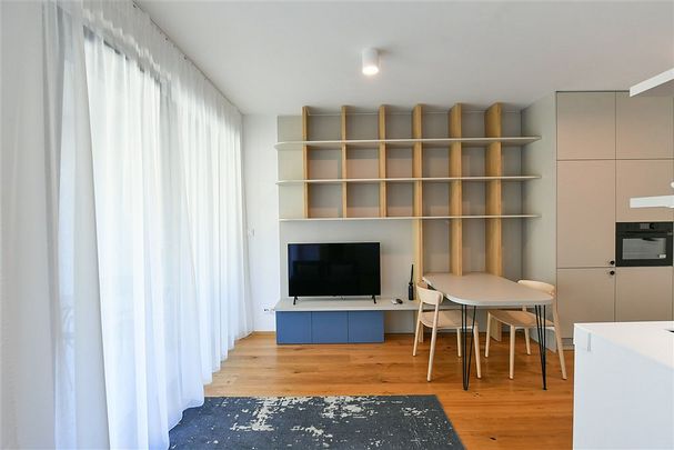 Pronájem bytu 1+kk 38 m² - Photo 1