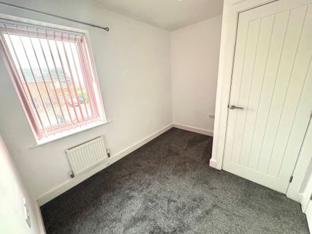 Edgehill Park, Wirral - Photo 3