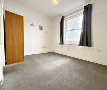 5 bedroom flat to rent - Photo 1