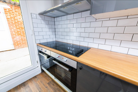 6 bedroom terraced house to rent - Photo 5