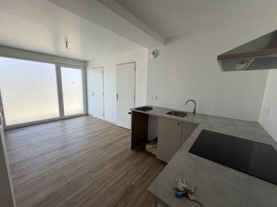 Location Appartement 2 pièces 42m² MESLAY DU MAINE 53170 - Photo 1