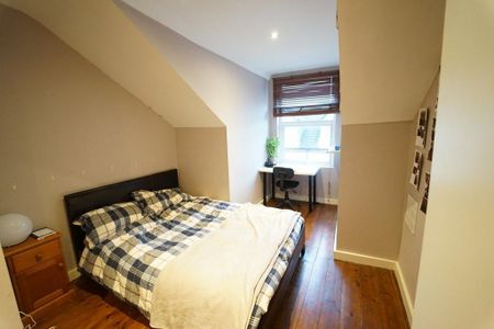 4 bedroom house to rent - Photo 2