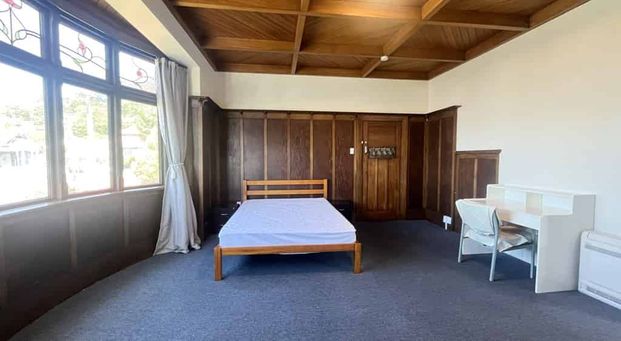 Newly Renovated Self-Contained Apartment - Photo 1