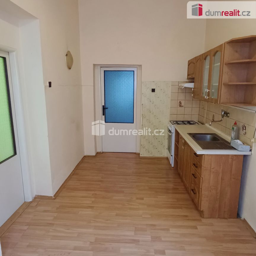 Pronájem bytu 3+1 96 m², Teplická 347, Děčín - Фото 1