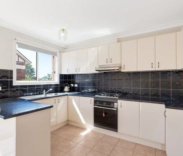 Freshly Refurbished Three-Bedroom Unit - Photo 5