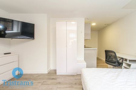 1 bed Apartment for Rent - Photo 2