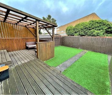 Wycliffe Row, Northfleet, DA11 - Photo 1