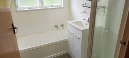 Family Feel - Photo 5