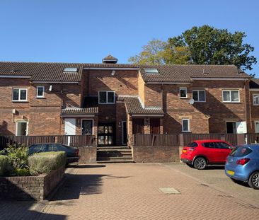 1 bedroom Flat To Let - Photo 4