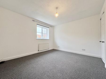 3 bedroom semi-detached house to rent - Photo 3