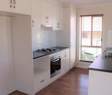 96 Commerce Road, Murray Bridge, SA 5253 - Photo 2