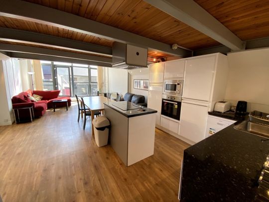 2 bed Apartment for Rent - Photo 1