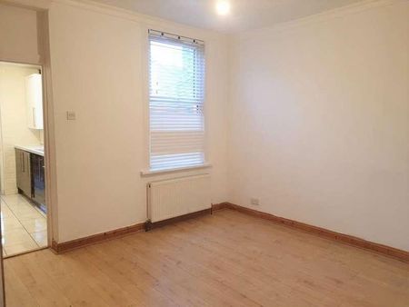 Humberstone Road, London, E13 - Photo 2