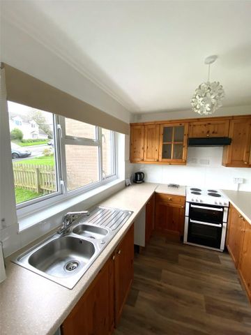 3 bedroom terraced house to rent - Photo 4