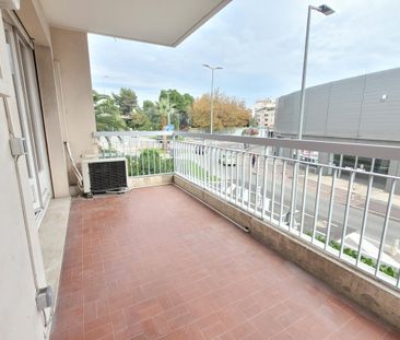 Location Appartement 1 pièce 24m² ANTIBES 06600 - Photo 4