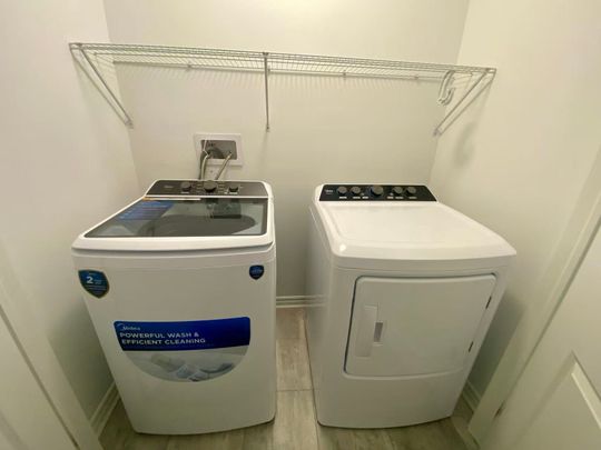 For Lease - 1368 William Halton Parkway, Oakville, Ontario - Photo 1