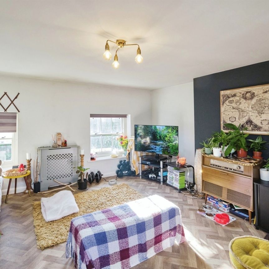 Wilberforce Way - Photo 1