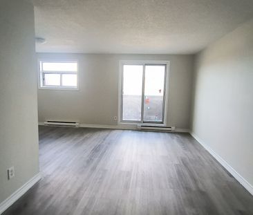 For Lease - 560 Bloor Street Unit# 404, Oshawa, Ontario - Photo 2