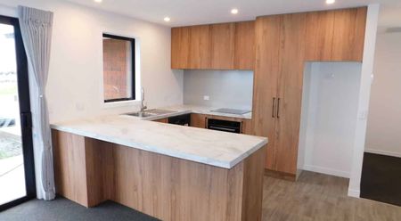 3 Bedroom Townhouse, Te Anau $600 pw - Photo 4