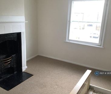 1 bedroom semi-detached house to rent - Photo 1