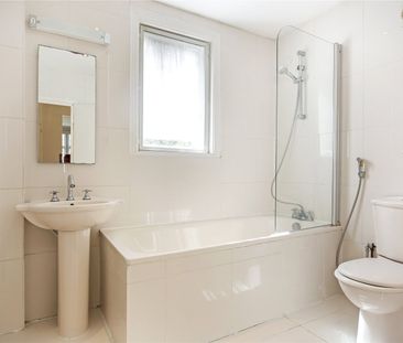 Addison Grove, Chiswick, W4 flat to rent - Photo 6