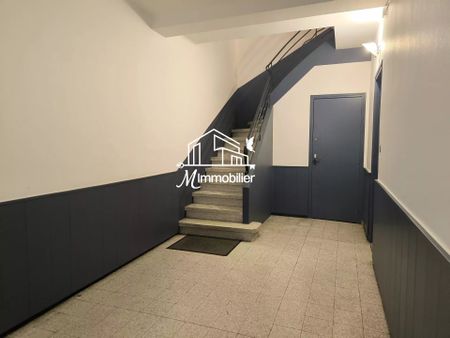 Location Appartement 3 pièces 75m² NARBONNE 11100 - Photo 5