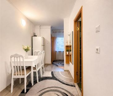 Apartament cochet, decomandat, 1 camera, renovat, mobilat, U - Photo 2